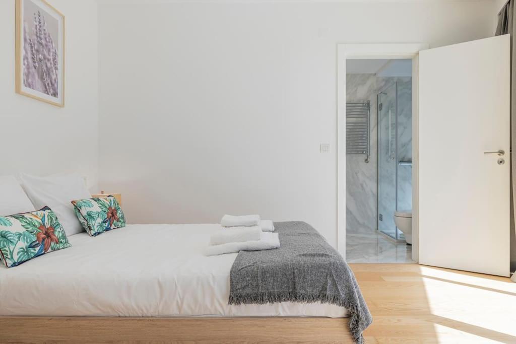 Campolide Lovely 2 Bedroom By Innkeeper Лиссабон Экстерьер фото